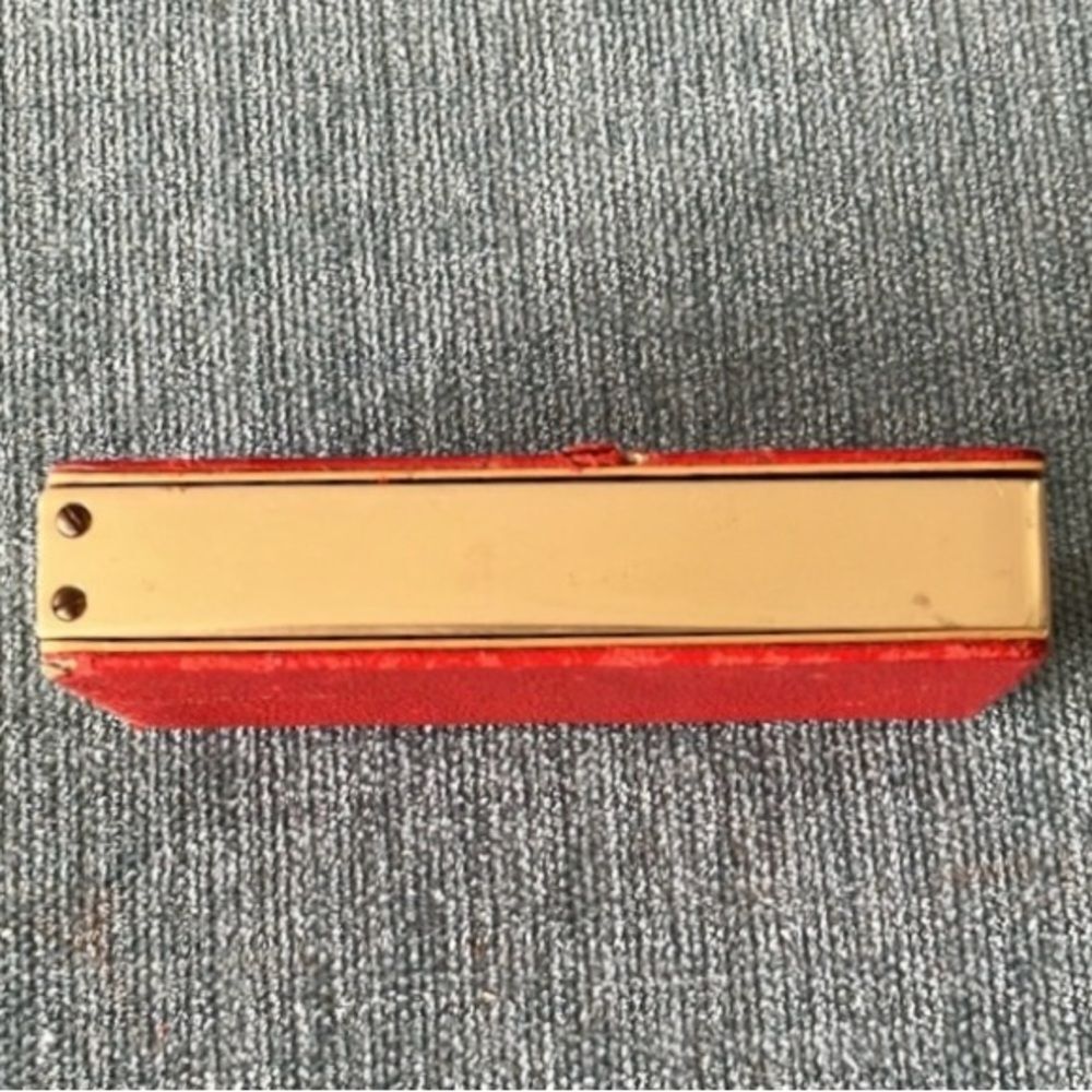 Red Leather Magnifying Glass - Picture 6 of 6